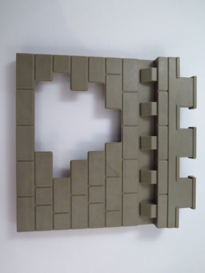 Mauer mit Durchbruch Mauer mit Durchbruch