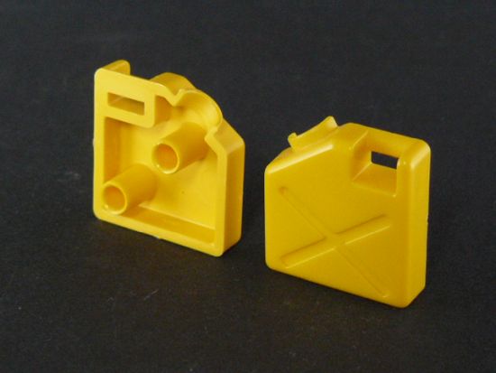 Benzinkanisterhälfte Benzinkanisterhälfte